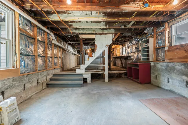 $334,000 | 130 West Broadway, Bangor, ME 04401