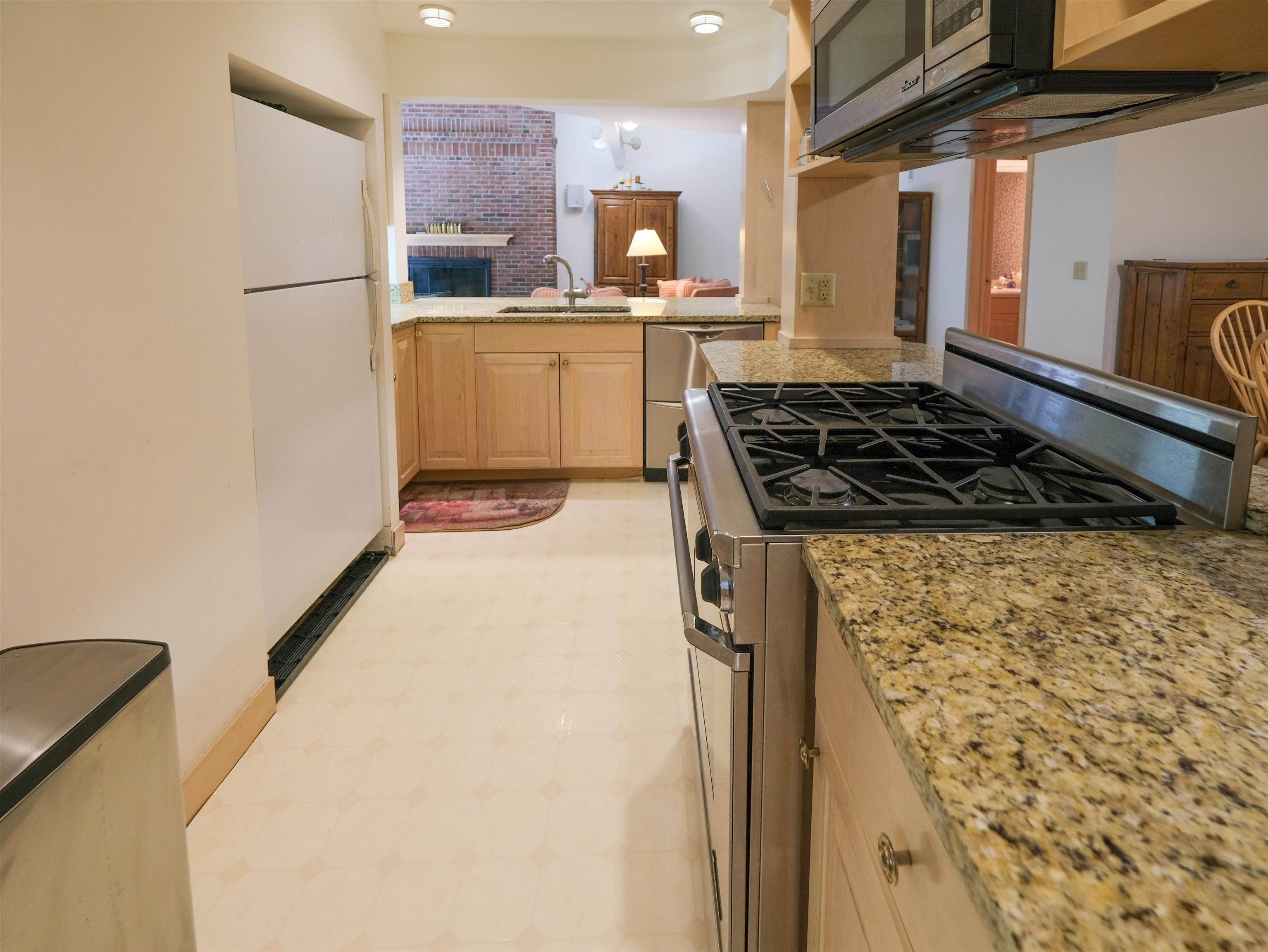 117 Ledgewood Road, Unit F3 W/F4 GARAGE Ludlow, VT 05149 - Photo 15 of 57