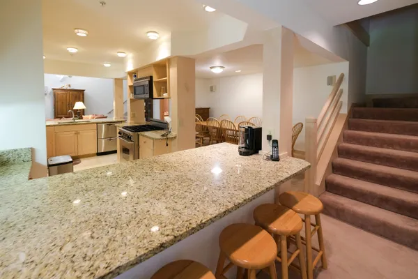 $995,000 | 117 Ledgewood Road, Unit F3 W/F4 GARAGE, Ludlow, VT 05149