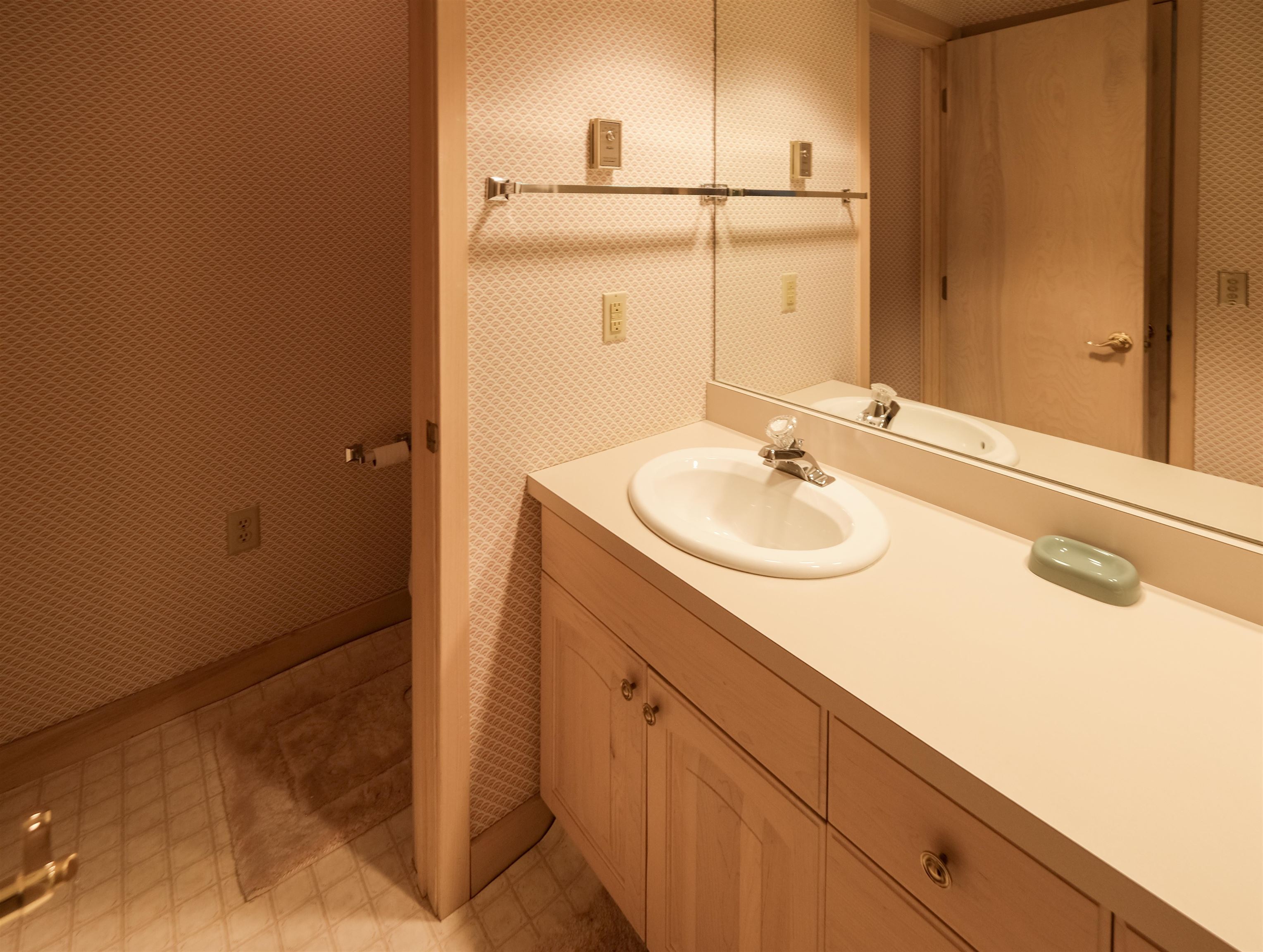 117 Ledgewood Road, Unit F3 W/F4 GARAGE Ludlow, VT 05149 - Photo 32 of 57