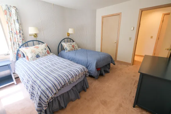 $995,000 | 117 Ledgewood Road, Unit F3 W/F4 GARAGE, Ludlow, VT 05149