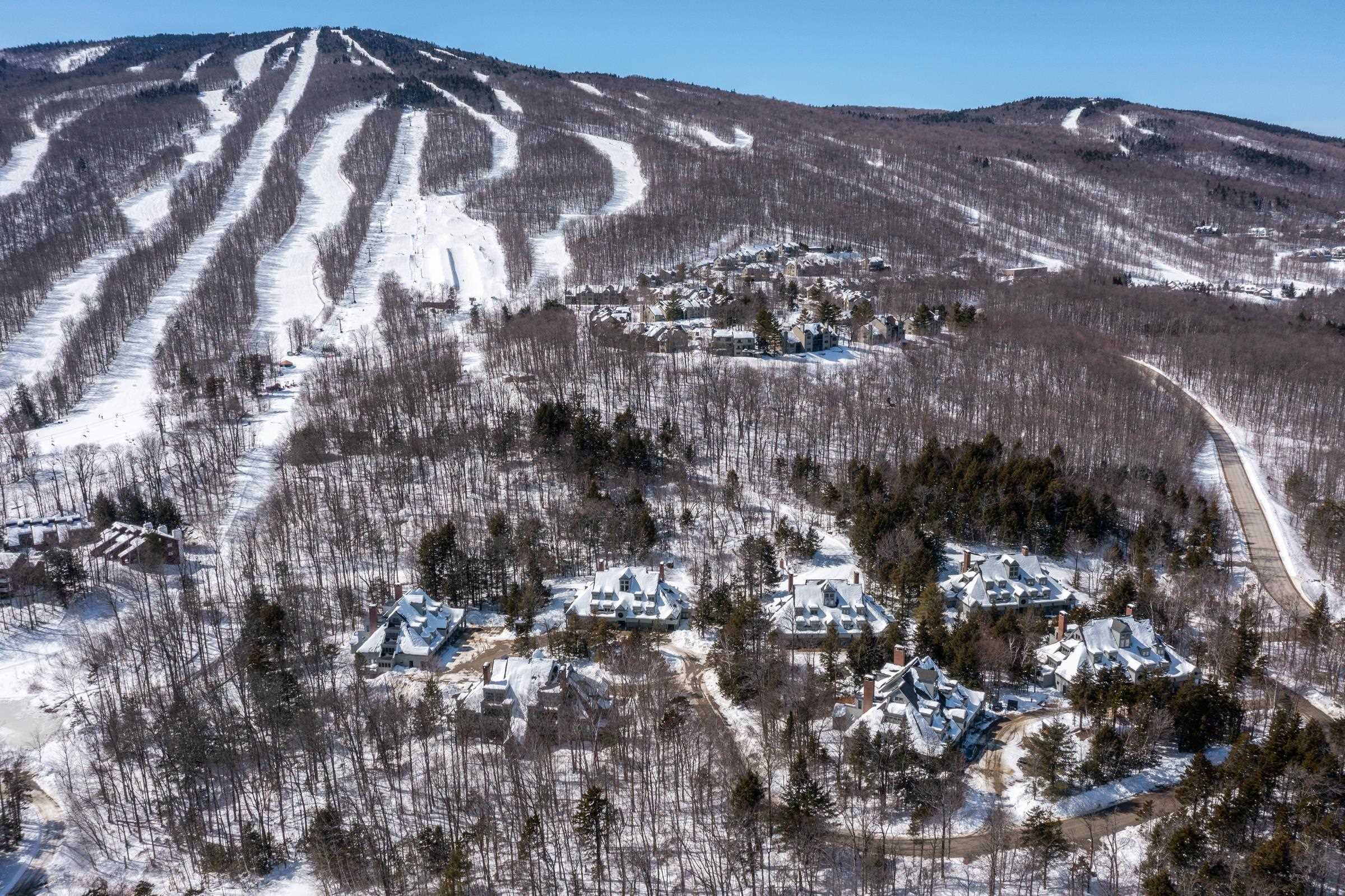 117 Ledgewood Road, Unit F3 W/F4 GARAGE Ludlow, VT 05149 - Photo 45 of 57