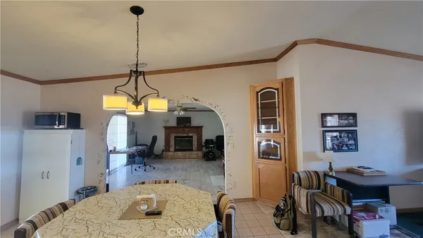 $979,977 | 8756 Oakwood Avenue, Hesperia, CA 92345