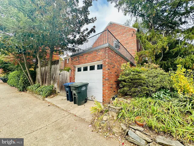 $4,600 | 5008 44th Street Northwest, Washington, DC 20016