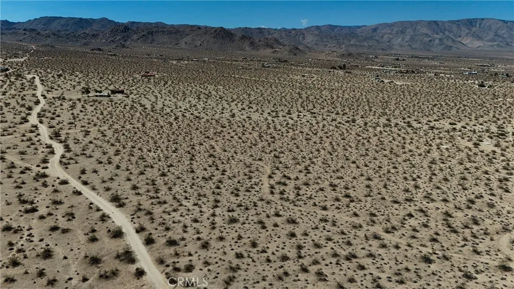 774 Manzanita Road Landers, CA 92285 - Photo 11 of 16