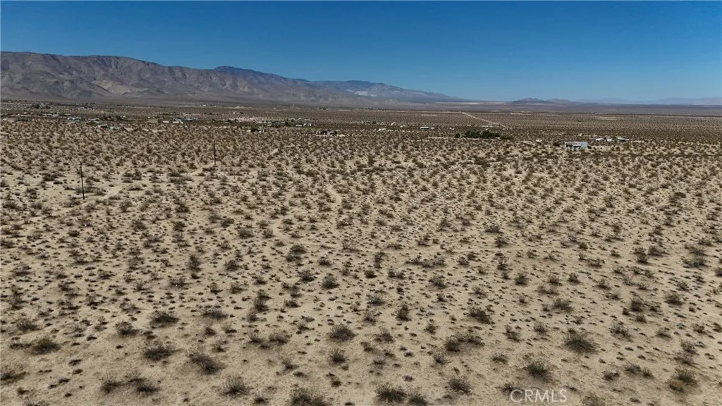 774 Manzanita Road Landers, CA 92285 - Photo 13 of 16