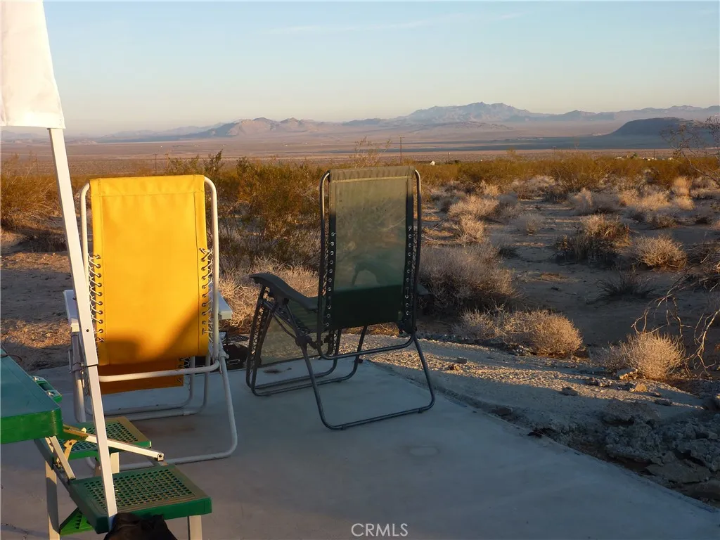 774 Manzanita Road Landers, CA 92285 - Photo 4 of 16