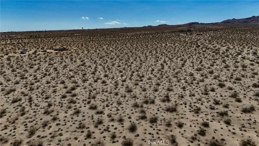 774 Manzanita Road Landers, CA 92285 - Photo 9 of 16