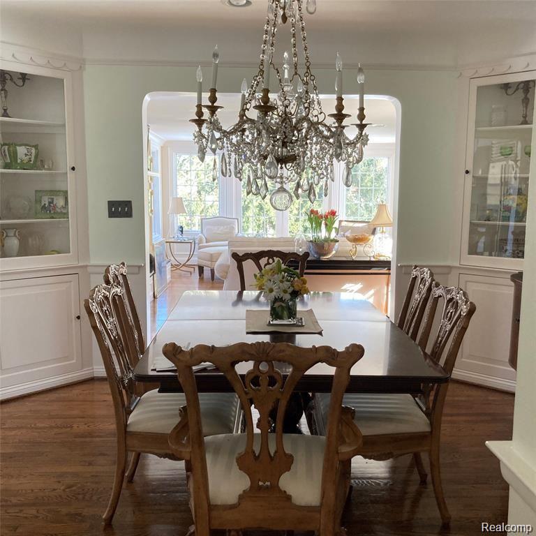 566 Lahser Road Bloomfield Hills, MI 48301 - Photo 5 of 29 DINING ROOM
