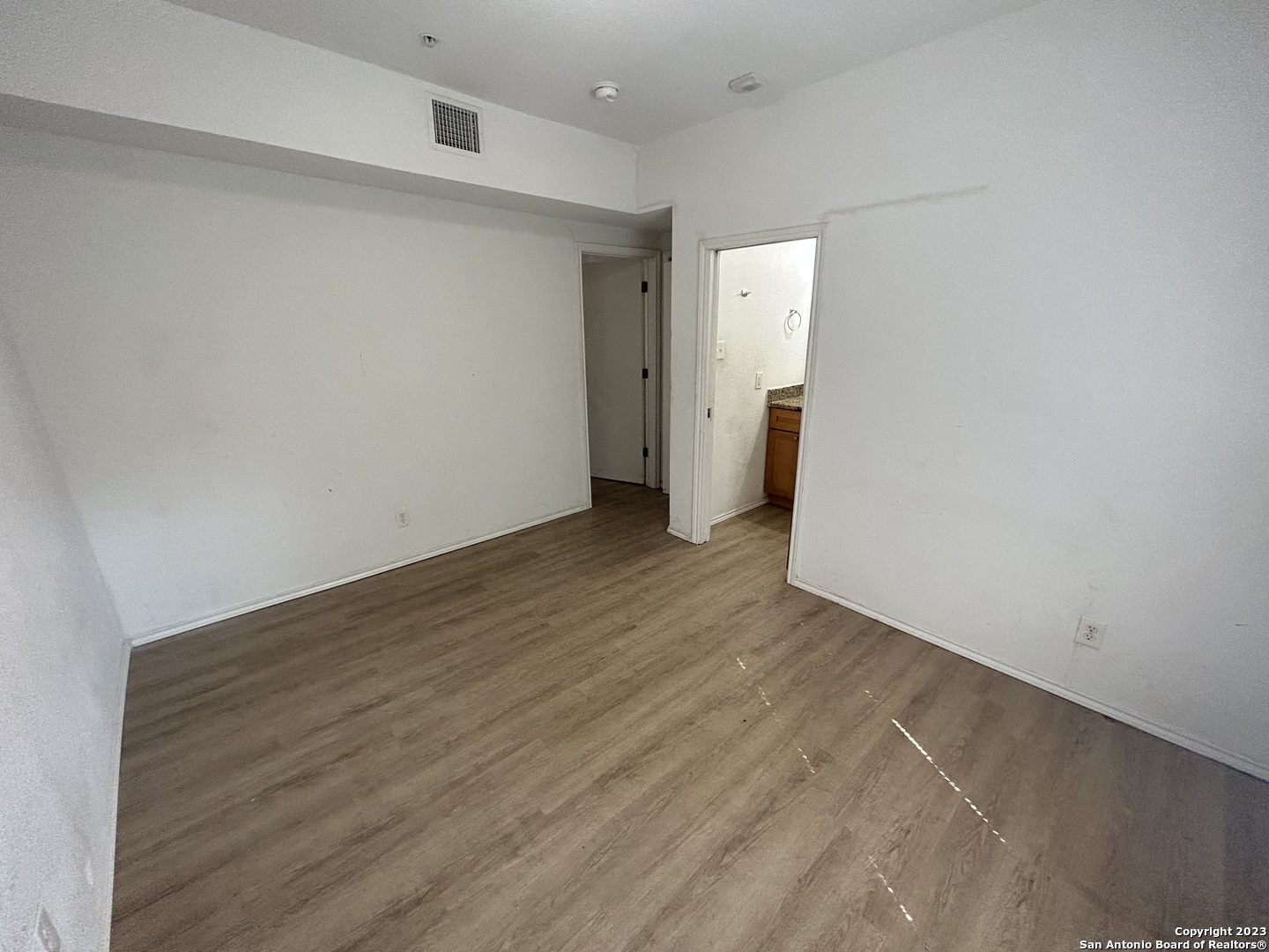 816 Rivas Street, Unit C San Antonio, TX 78207 - Photo 8 of 13