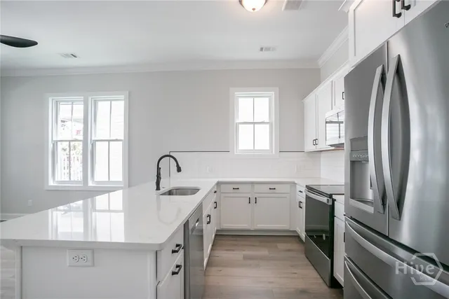 $1,100,000 | 1718 Barnard Street, Savannah, GA 31401