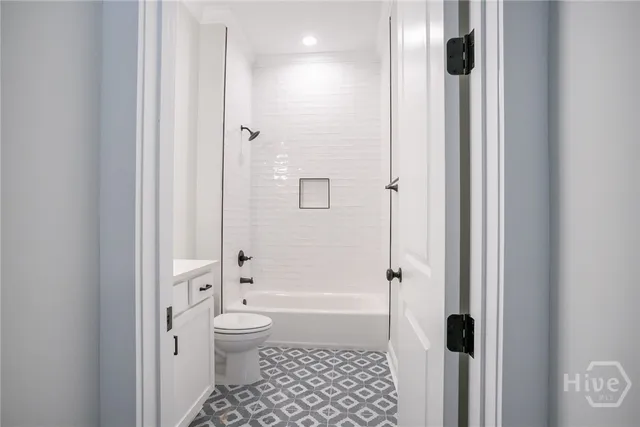 $1,100,000 | 1718 Barnard Street, Savannah, GA 31401