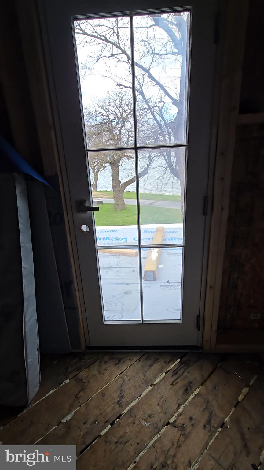 208 Harlem Road Pasadena, MD 21122 - Photo 12 of 24 a view of a window