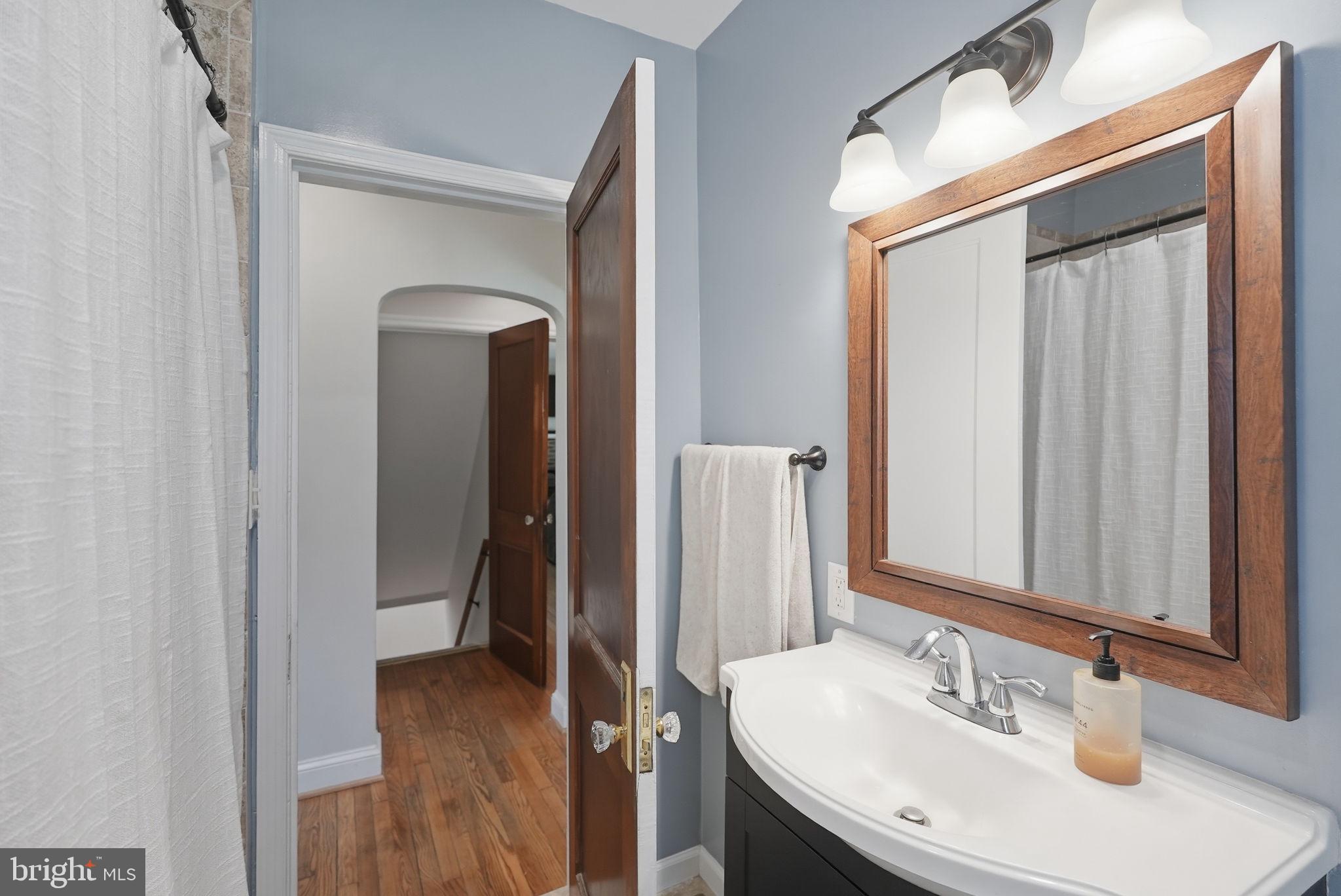 1811 Ednor Road Silver Spring, MD 20905 - Photo 16 of 39 Full bath on main level