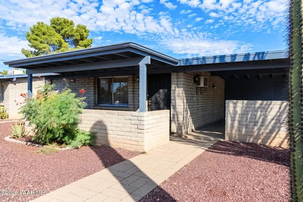 $950 | 5901 East Fairmount Street, Unit B, Tucson, AZ 85712