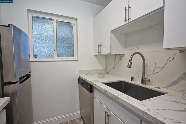 $569,000 | 1425 Lakeside Drive, Unit 101, Oakland, CA 94612