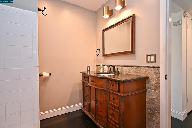 $569,000 | 1425 Lakeside Drive, Unit 101, Oakland, CA 94612