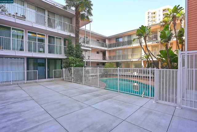 $569,000 | 1425 Lakeside Drive, Unit 101, Oakland, CA 94612