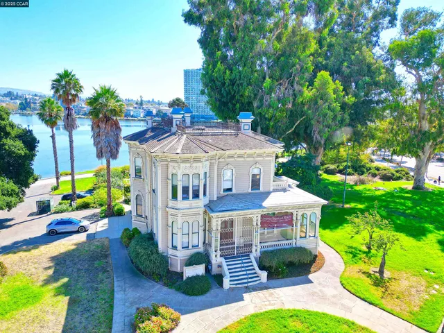 $569,000 | 1425 Lakeside Drive, Unit 101, Oakland, CA 94612