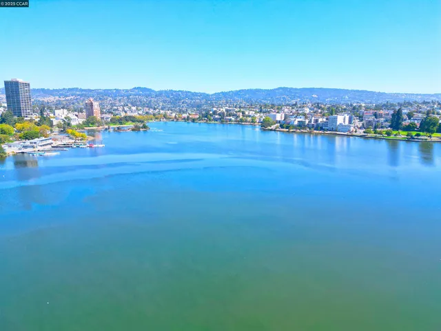 $569,000 | 1425 Lakeside Drive, Unit 101, Oakland, CA 94612