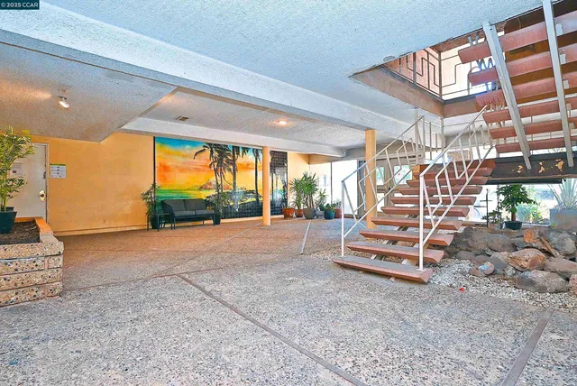 $569,000 | 1425 Lakeside Drive, Unit 101, Oakland, CA 94612