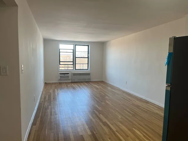 $2,300 | 925 East 14th Street, Unit 7B | Midwood