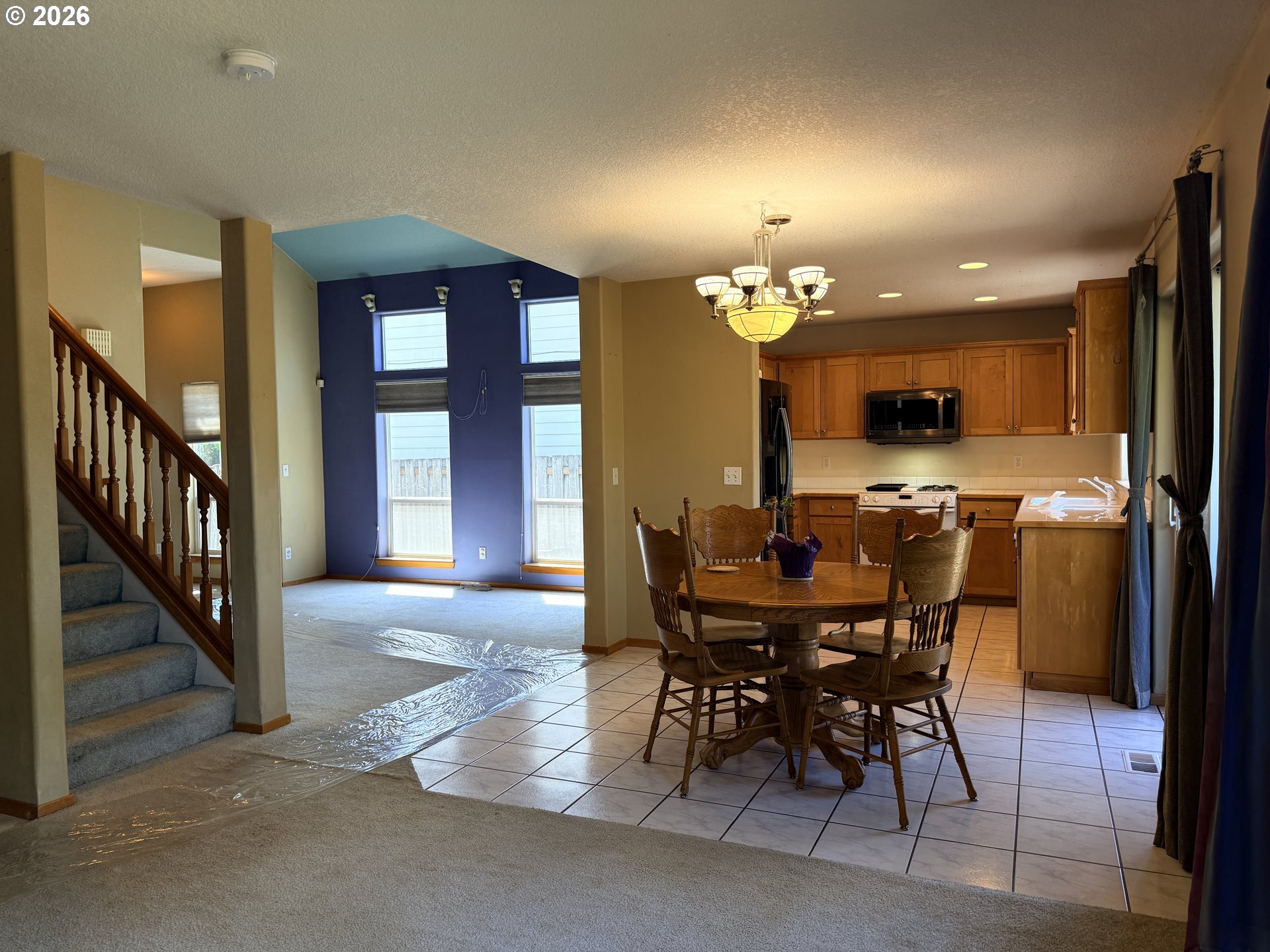 16949 Southwest 125th Place Tigard, OR 97224 - Photo 13 of 29 Living Room