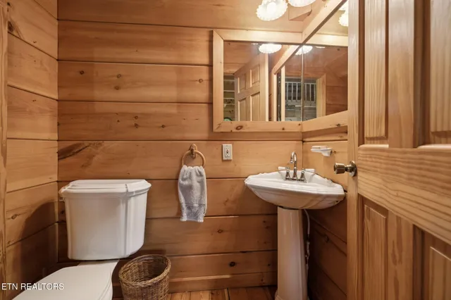 $680,000 | 186 Caney Creek Road, Reliance, TN 37369