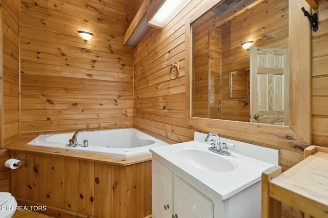 $680,000 | 186 Caney Creek Road, Reliance, TN 37369