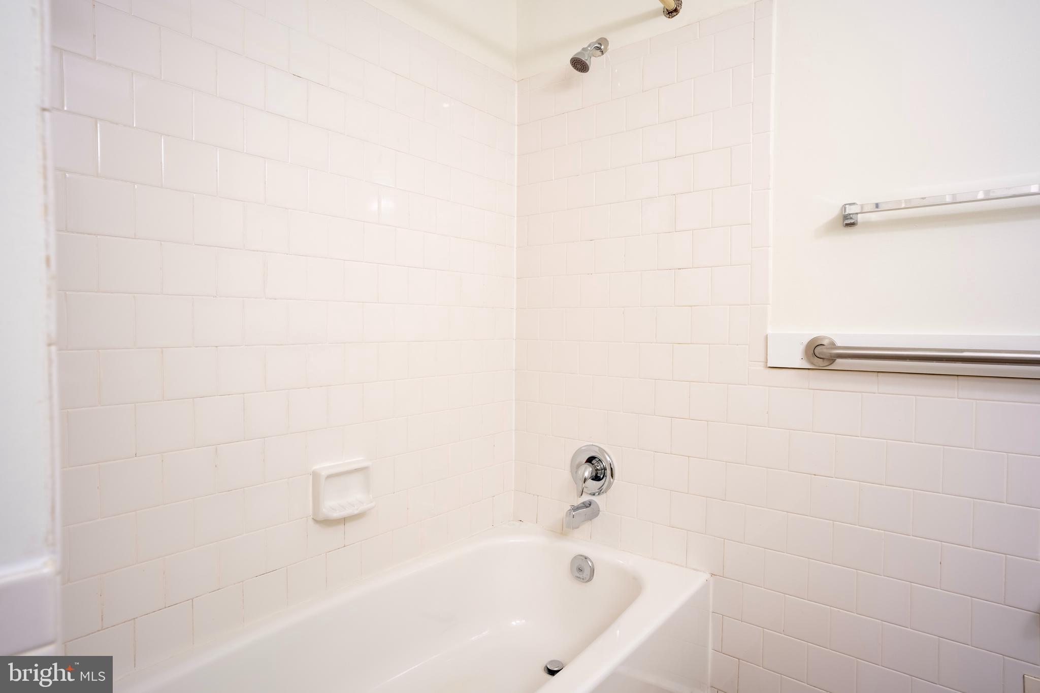 110 Applegate Drive Sterling, VA 20164 - Photo 13 of 25