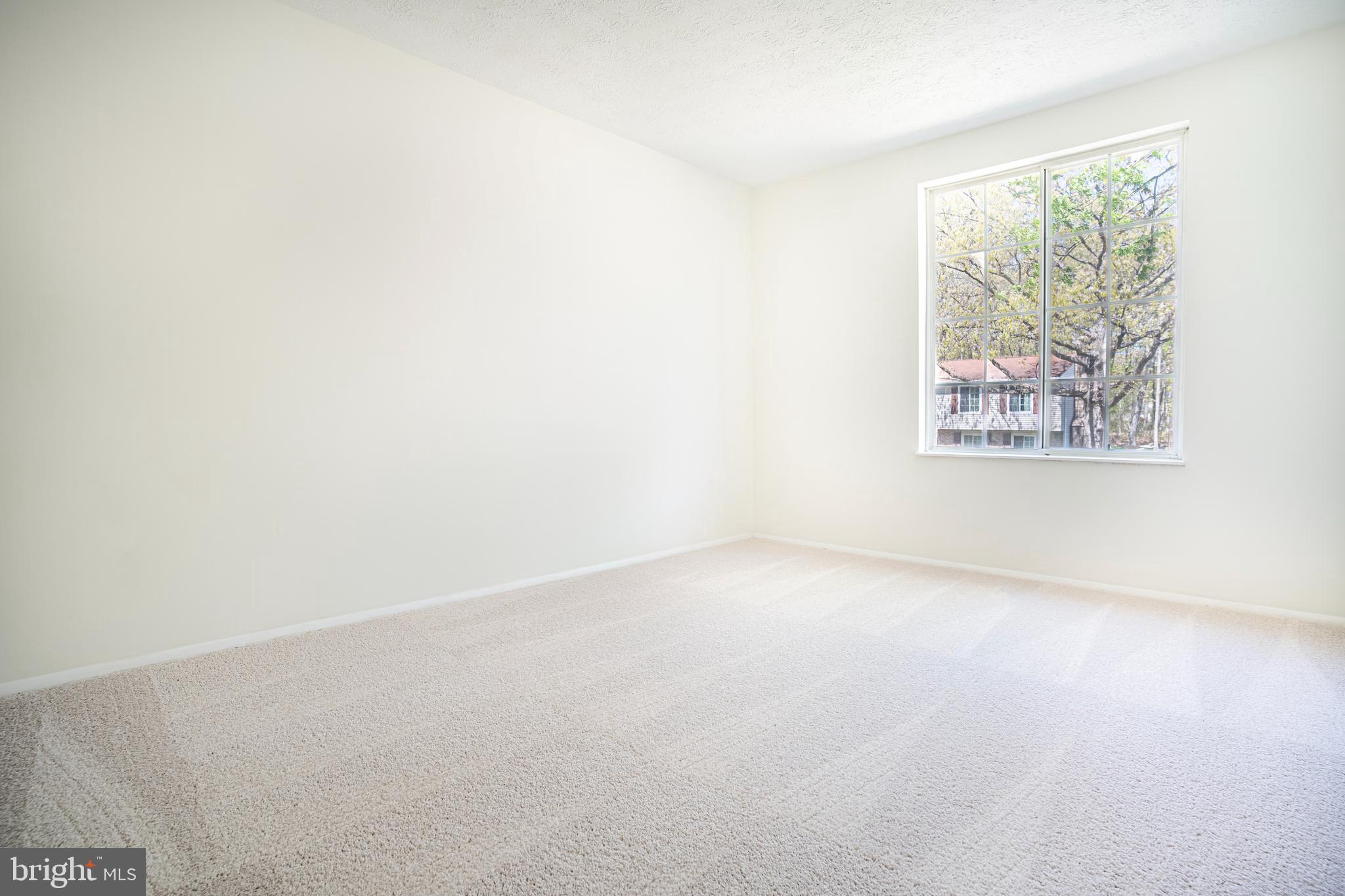 110 Applegate Drive Sterling, VA 20164 - Photo 15 of 25