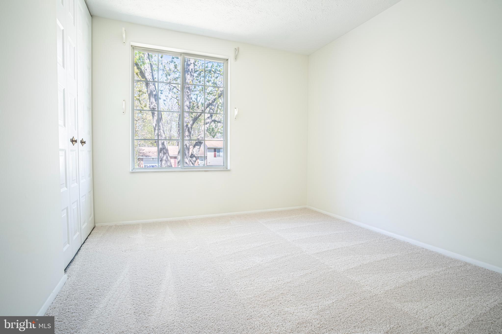 110 Applegate Drive Sterling, VA 20164 - Photo 16 of 25