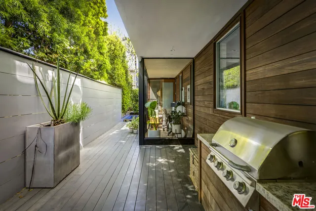 a view of an entryway