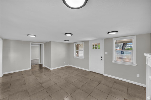 239 North Main Street St. George, UT 84770 - Photo 20 of 30 Basement unit entrance and living room