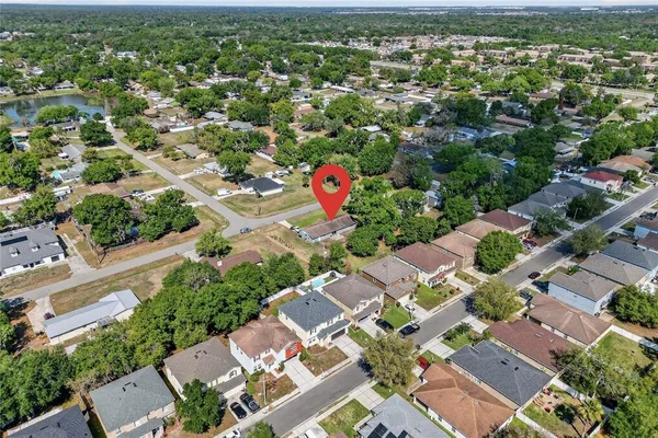 $284,900 | 5505 Pheasant Drive, Mulberry, FL 33860