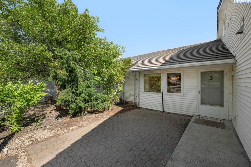 545 Southeast Quail Ridge Drive, Unit 3 Pullman, WA 99163 - Photo 2 of 29 Gallery Image 2
