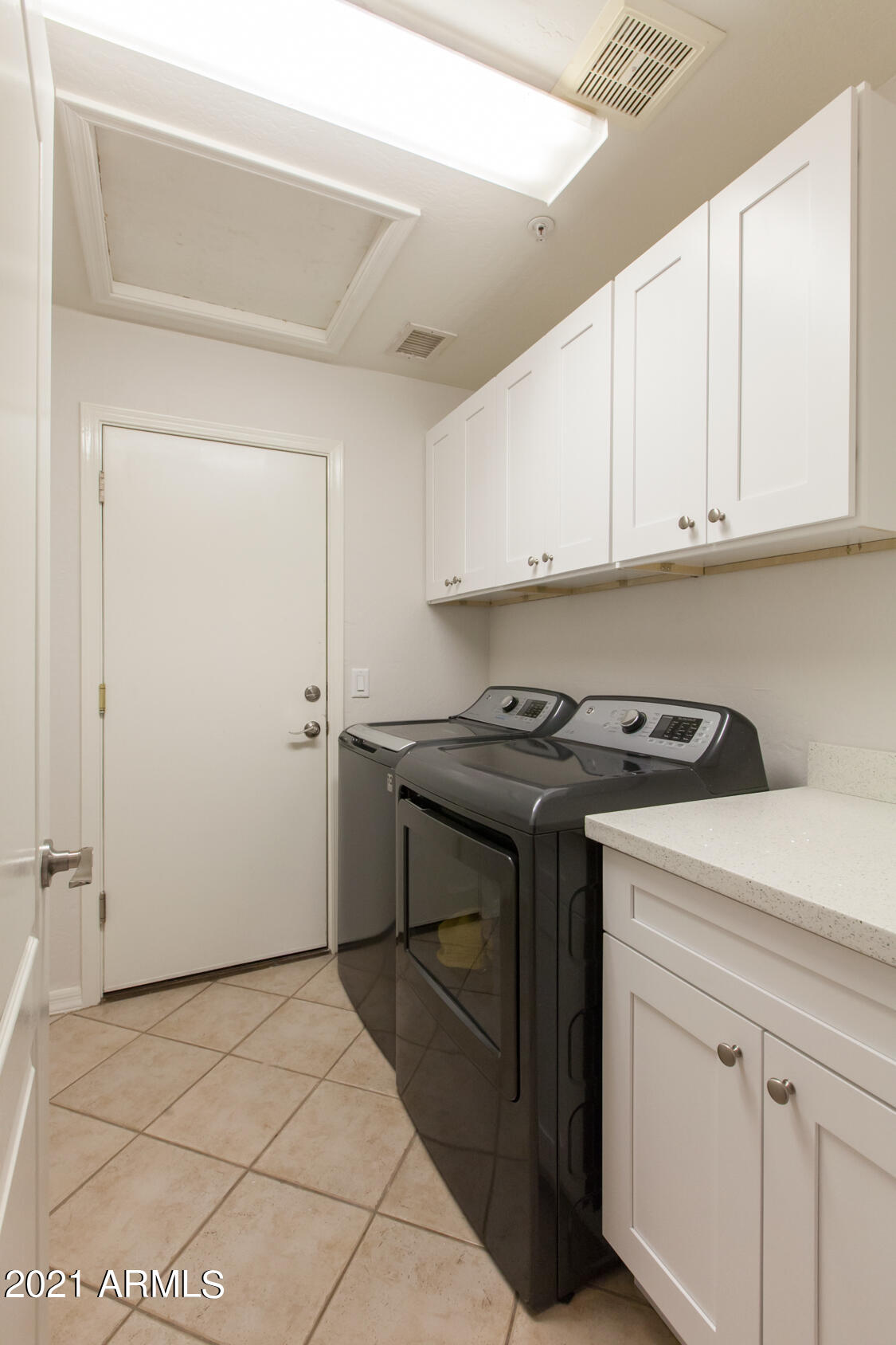 7446 East Glenn Moore Road Scottsdale, AZ 85255 - Photo 28 of 32 Laundry