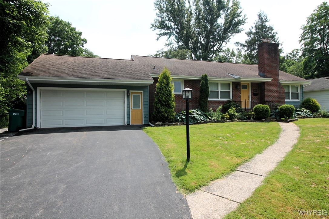 8709 Nottingham Terrace Buffalo, NY 14221 - Photo 3 of 33