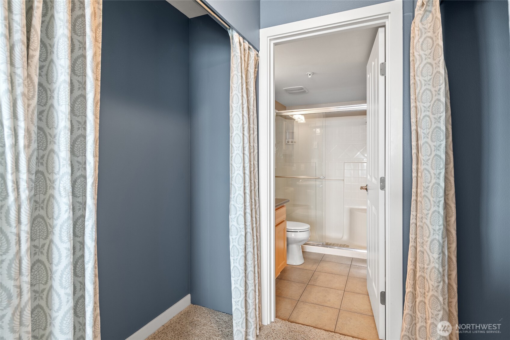 8075 Harborview Road, Unit 301 Blaine, WA 98230 - Photo 24 of 39 Gallery Image 24