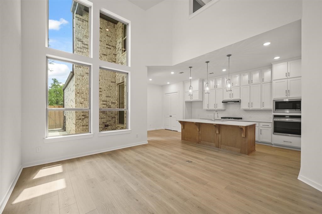 332 Fields Lane Montgomery, TX 77316 - Photo 11 of 26