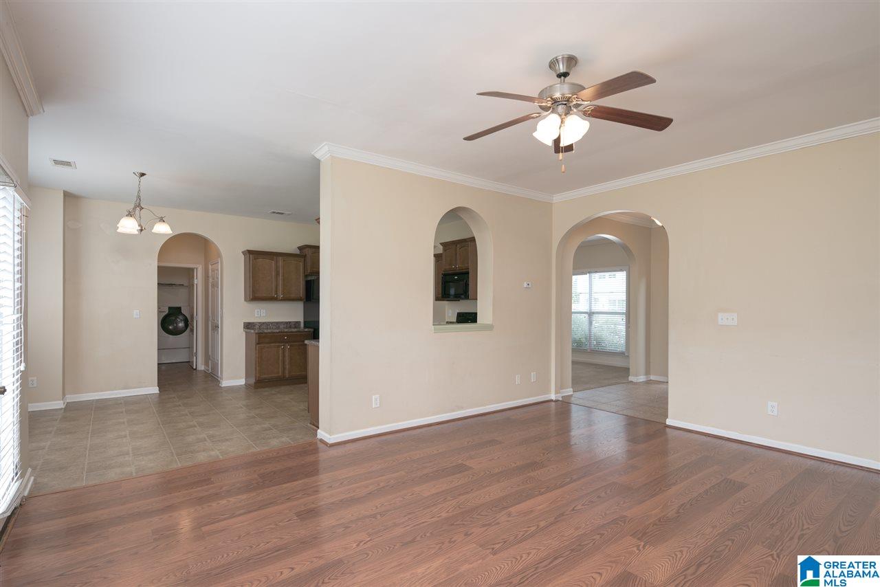 969 Valley Circle Leeds, AL 35094 - Photo 11 of 31