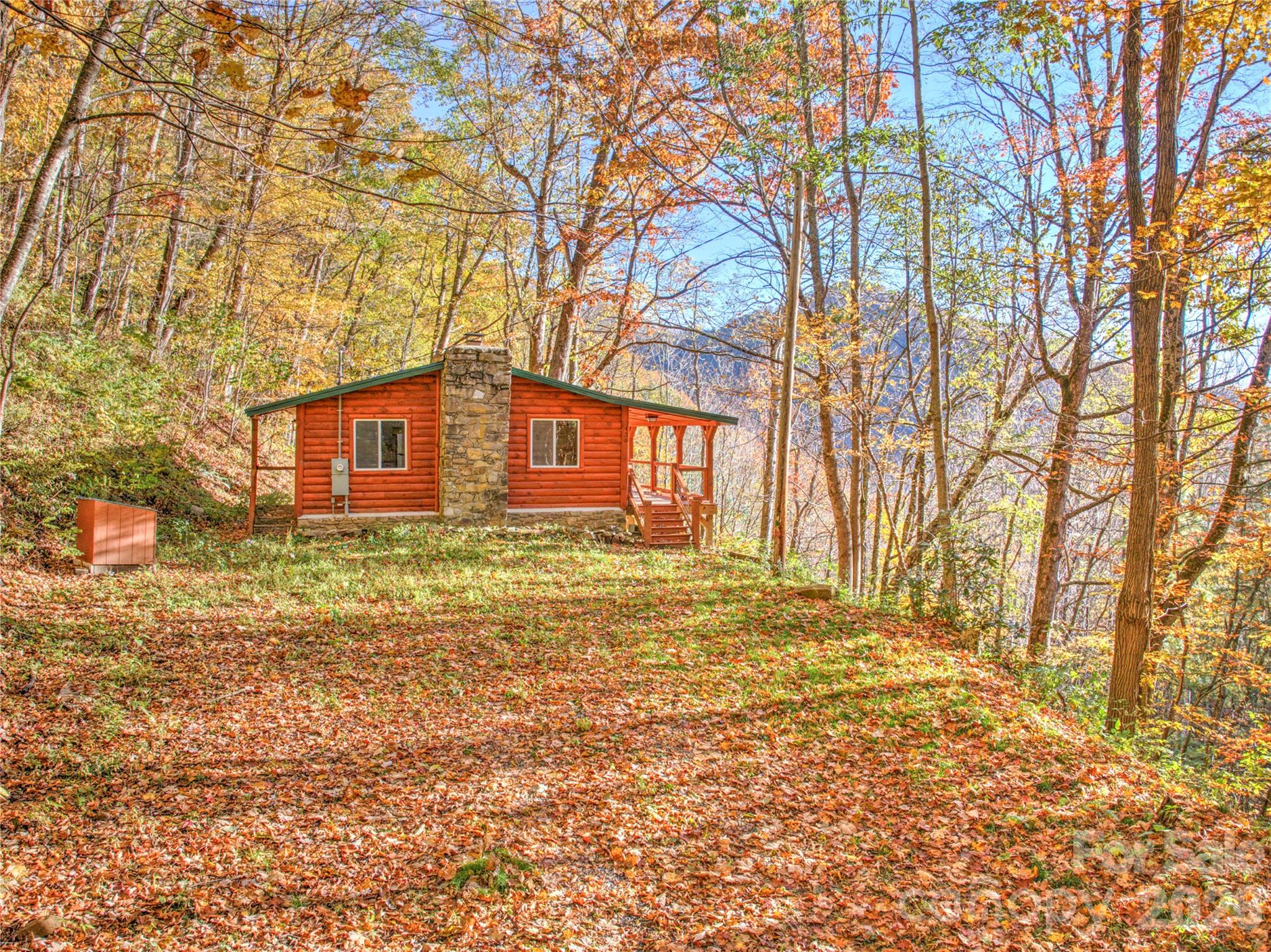430 Long Branch Road Clyde, NC 28721 - Photo 4 of 33 Gallery Image 4