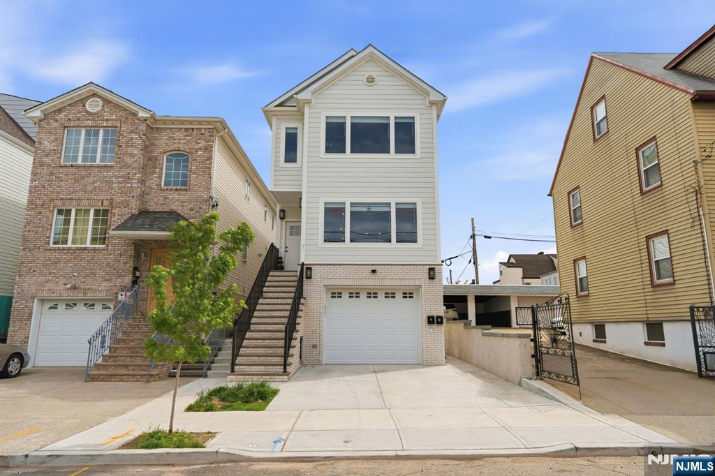 31 Patterson Street Harrison, NJ 07029 - Photo 1 of 36