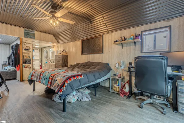 $235,000 | 370 North Port Bass Drive, Fair Play, SC 29643