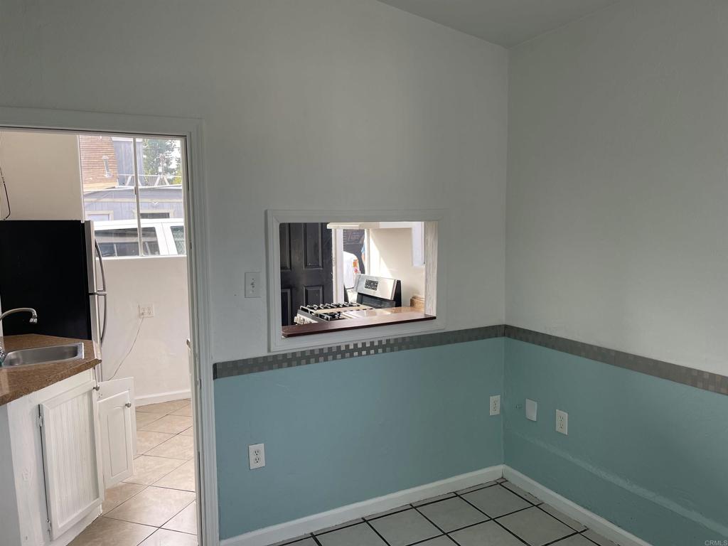 216 East Mission Road, Unit C Fallbrook, CA 92028 - Photo 3 of 8