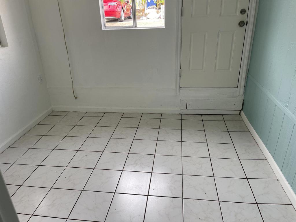 216 East Mission Road, Unit C Fallbrook, CA 92028 - Photo 5 of 8