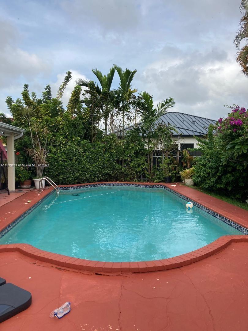 12548 Southwest 210th Street Miami, FL 33177 - Photo 4 of 9