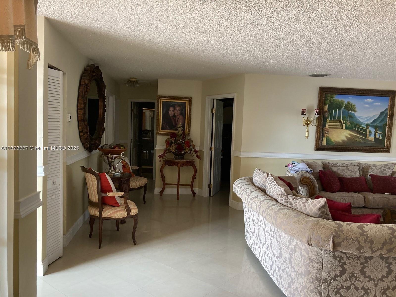 12548 Southwest 210th Street Miami, FL 33177 - Photo 6 of 9