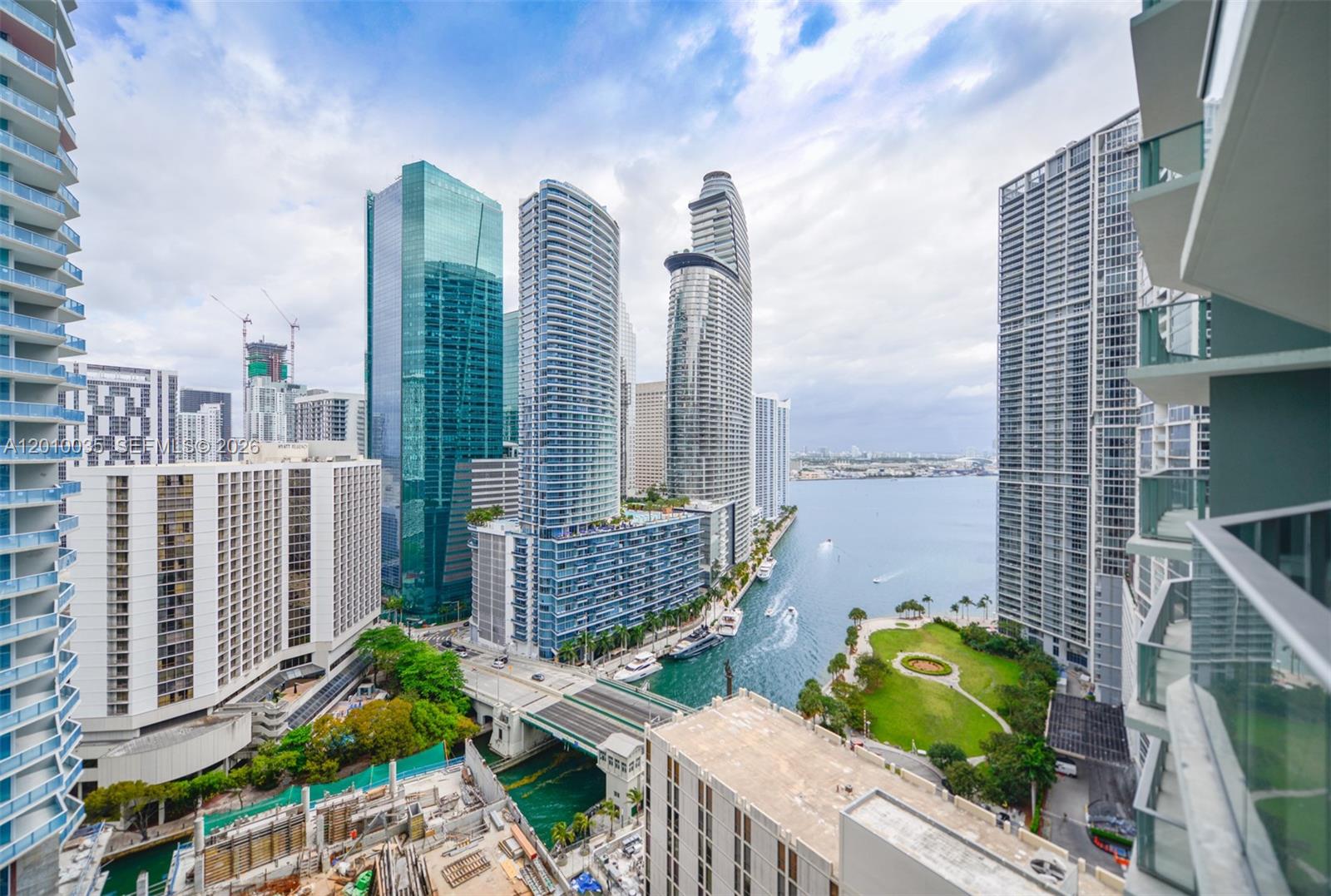 77 Southeast 5th Street, Unit 2603 Miami, FL 33131 - Photo 1 of 67