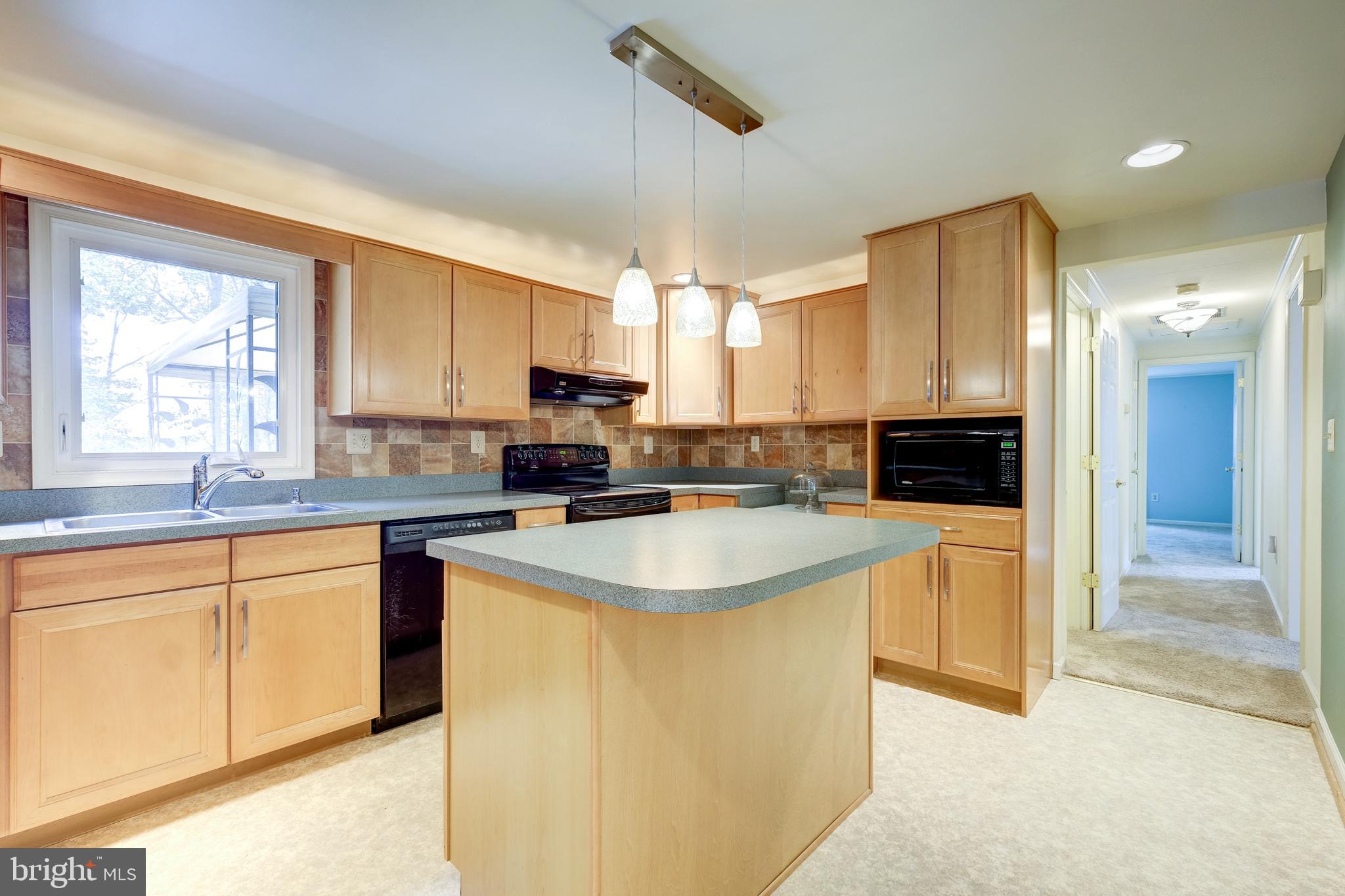 1681 Exeter Road Westminster, MD 21157 - Photo 6 of 24 Spacious gourmet Kitchen